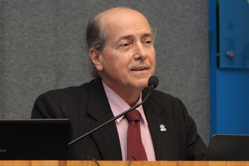 Prof. Naomar de Almeida Filho é eleito titular da Cátedra de Educação Básica do IEA – USP